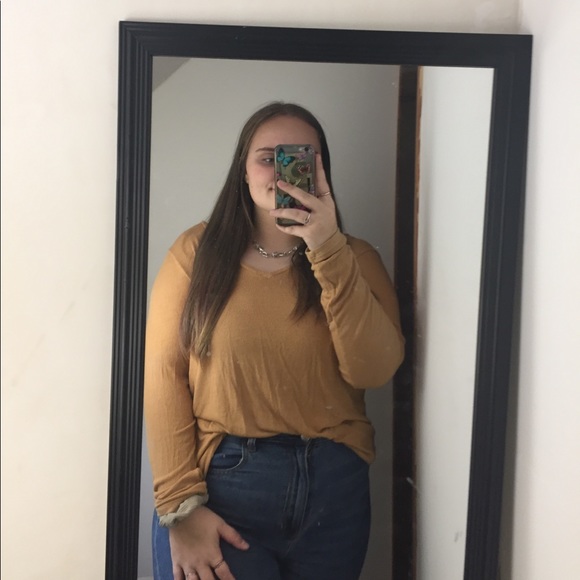 American Eagle Yellow Ribbed Long Sleeve Shirt - Picture 2 of 3